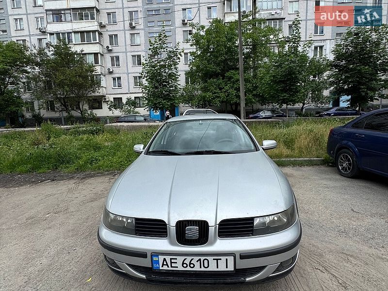 Хэтчбек SEAT Leon 2001 в Днепре