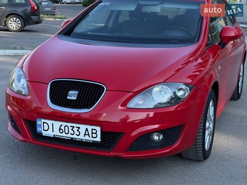 Хэтчбек SEAT Leon
