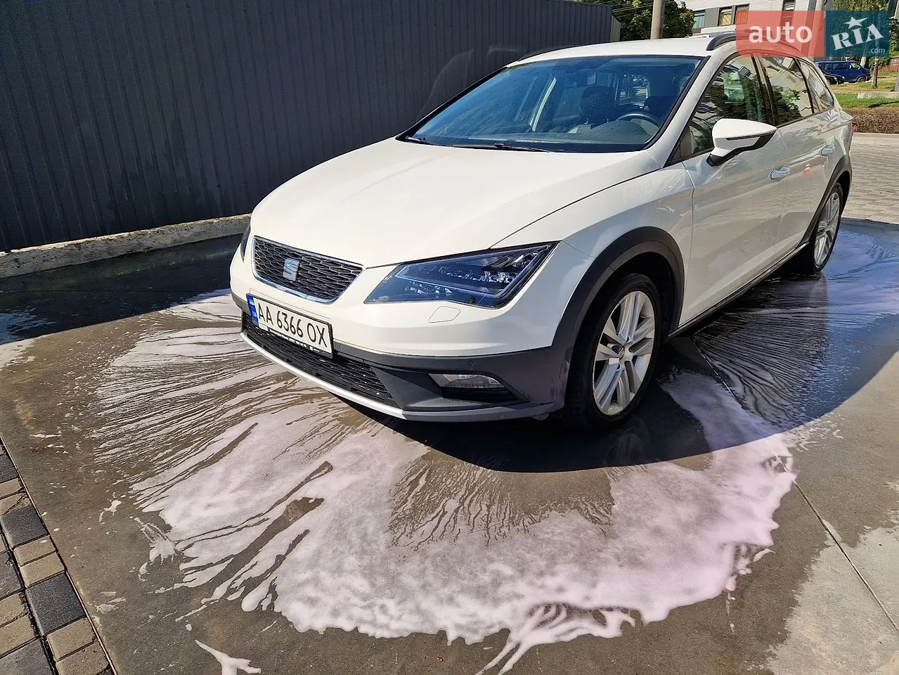 2015 SEAT Leon - мініатюра 2