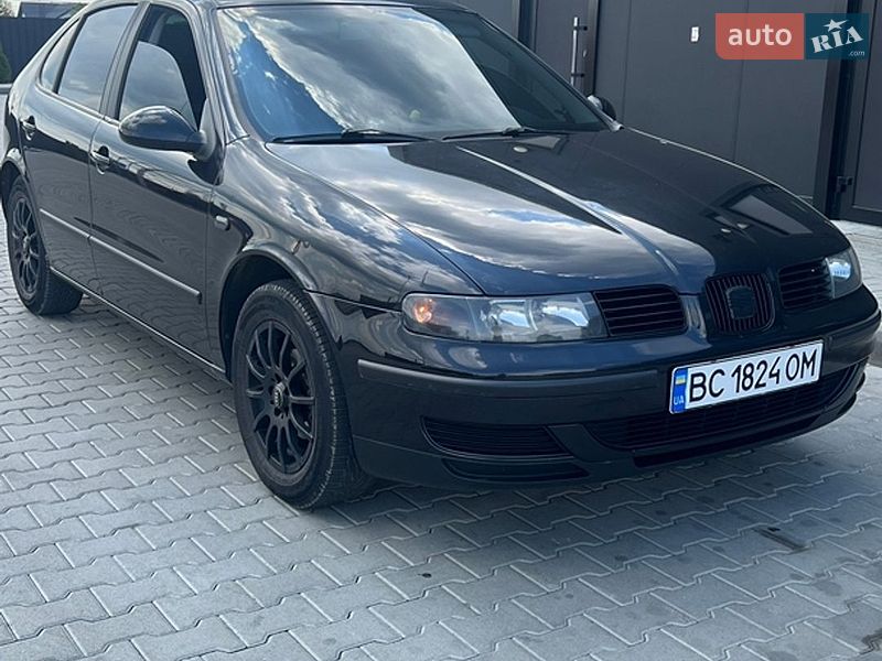 Хэтчбек SEAT Leon 2003 в Львове