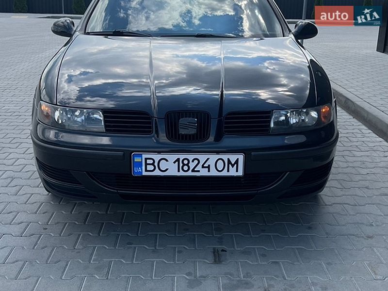 Хэтчбек SEAT Leon 2003 в Львове