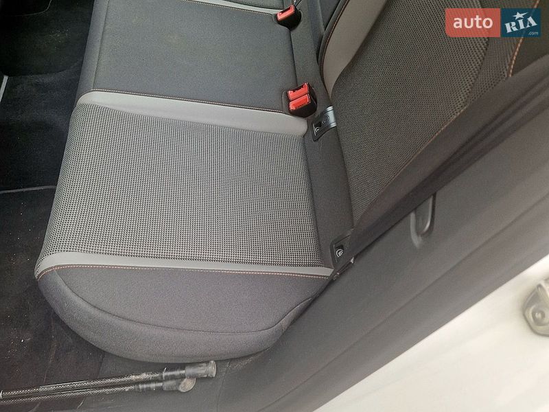 Универсал SEAT Leon 2015 в Киеве