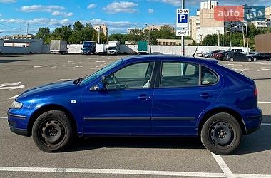 Хетчбек SEAT Leon 2002 в Києві