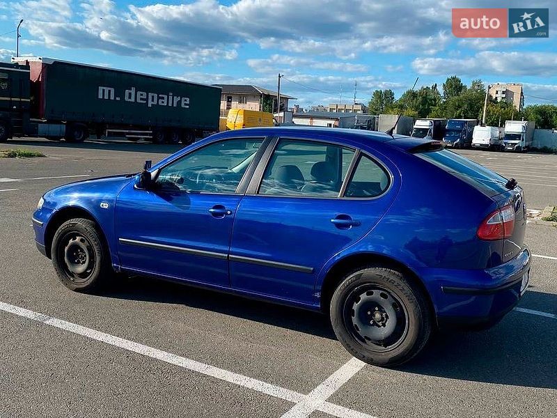 Хетчбек SEAT Leon 2002 в Києві