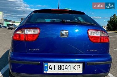 Хетчбек SEAT Leon 2002 в Києві