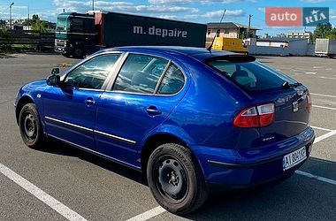 Хетчбек SEAT Leon 2002 в Києві