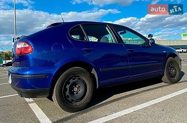 Хетчбек SEAT Leon 2002 в Києві