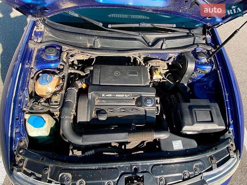 Хетчбек SEAT Leon 2002 в Києві