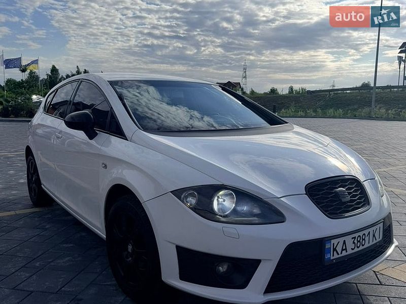 Хетчбек SEAT Leon 2010 в Звягелі фото Хетчбек SEAT Leon 2010 в Звягелі