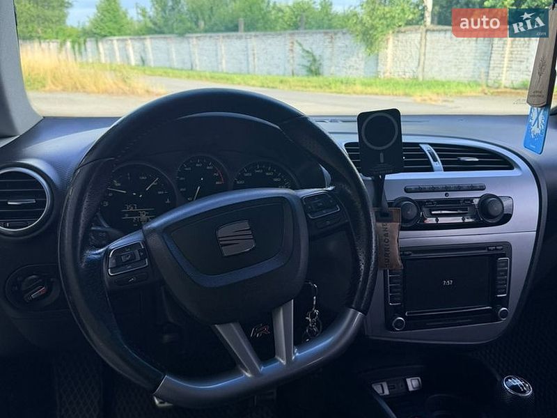 Хетчбек SEAT Leon 2010 в Звягелі фото 2 Хетчбек SEAT Leon 2010 в Звягелі