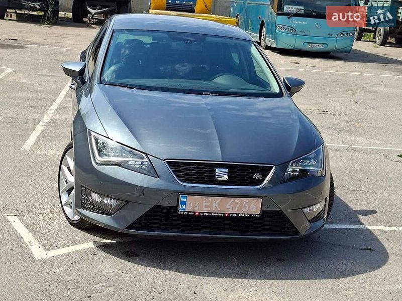 Хэтчбек SEAT Leon 2014 в Павлограде