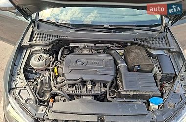 Хэтчбек SEAT Leon 2014 в Павлограде