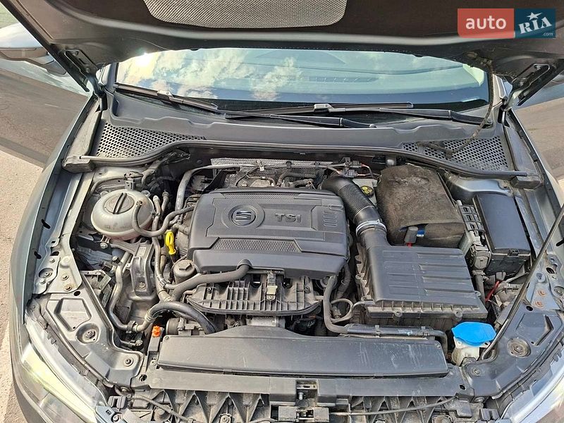 Хэтчбек SEAT Leon 2014 в Павлограде
