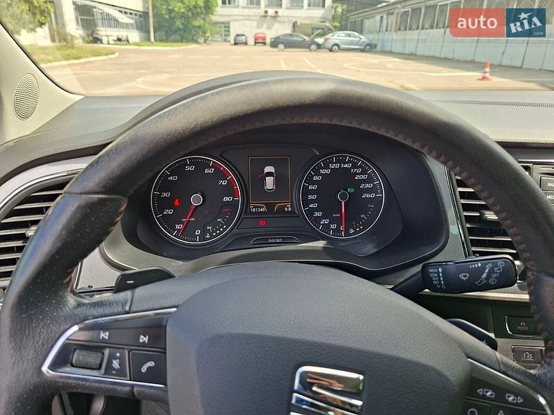 Хэтчбек SEAT Leon 2014 в Павлограде