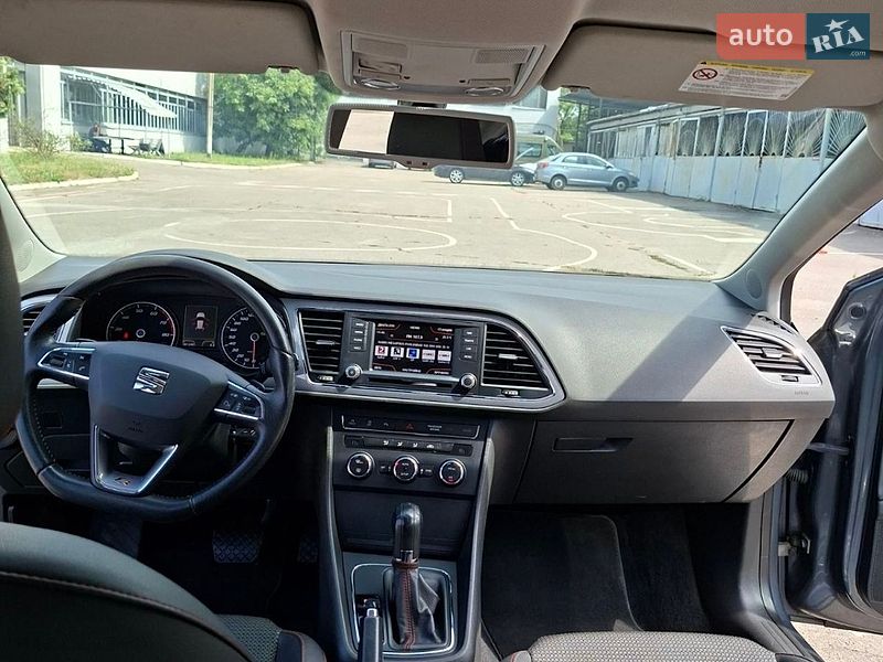 Хэтчбек SEAT Leon 2014 в Павлограде