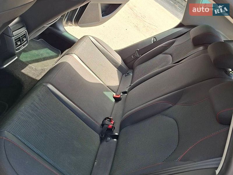 Хэтчбек SEAT Leon 2014 в Павлограде