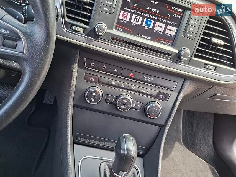Хэтчбек SEAT Leon 2014 в Павлограде