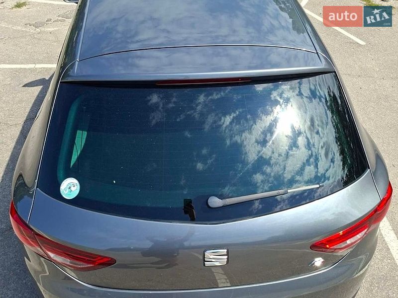 Хэтчбек SEAT Leon 2014 в Павлограде