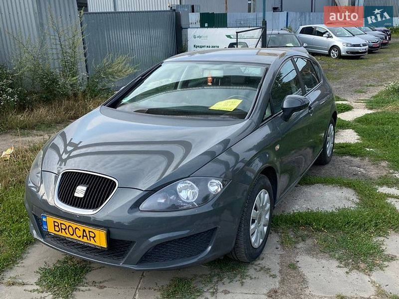 Хэтчбек SEAT Leon 2010 в Луцке
