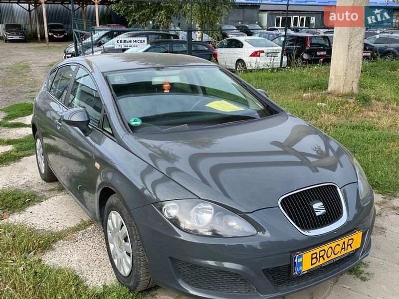 Хэтчбек SEAT Leon 2010 в Луцке