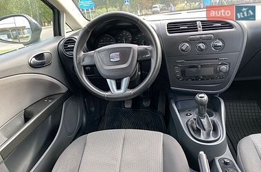 Хэтчбек SEAT Leon 2010 в Луцке