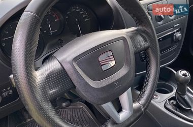 Хэтчбек SEAT Leon 2010 в Луцке