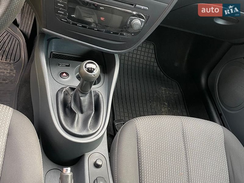 Хэтчбек SEAT Leon 2010 в Луцке