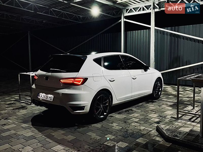 Хэтчбек SEAT Leon 2013 в Полтаве