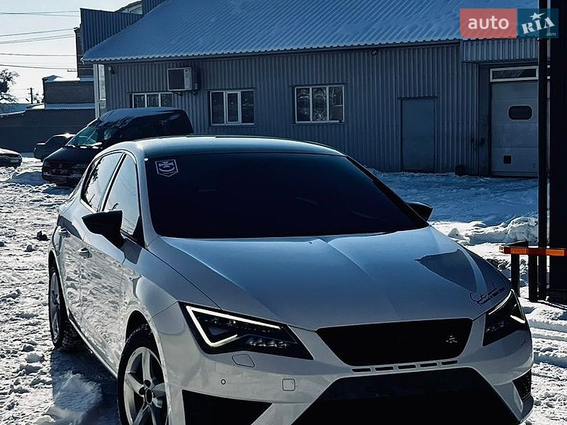 Хэтчбек SEAT Leon 2013 в Полтаве