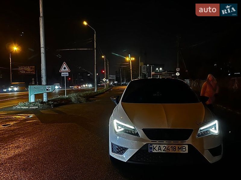 Хэтчбек SEAT Leon 2013 в Полтаве