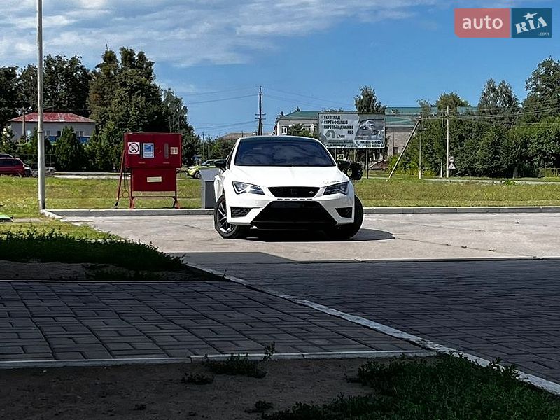 Хэтчбек SEAT Leon 2013 в Полтаве