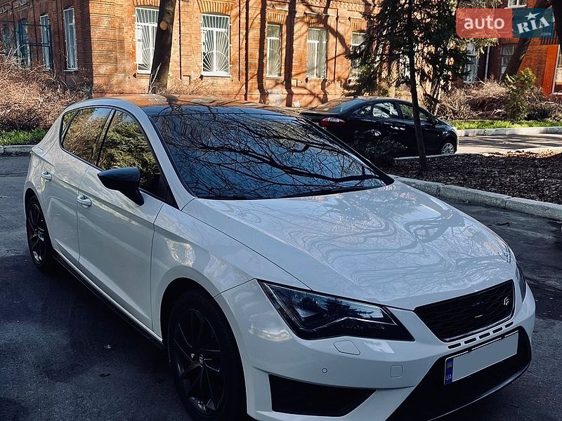 Хэтчбек SEAT Leon 2013 в Полтаве