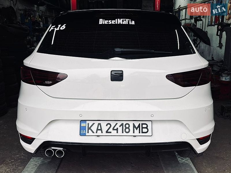 Хэтчбек SEAT Leon 2013 в Полтаве