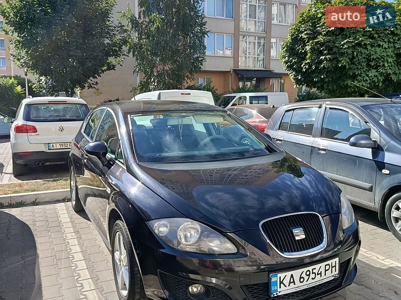 SEAT Leon 2011 SEAT Leon 2011
