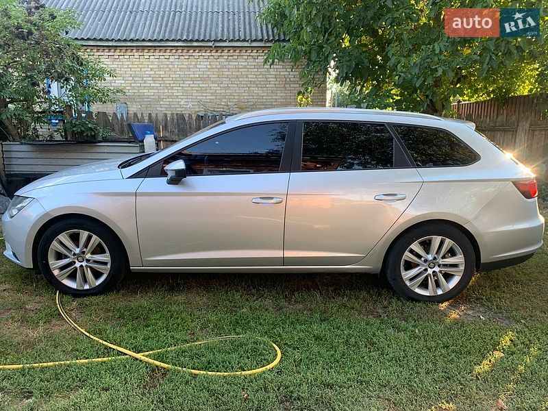 Универсал SEAT Leon 2015 в Киеве