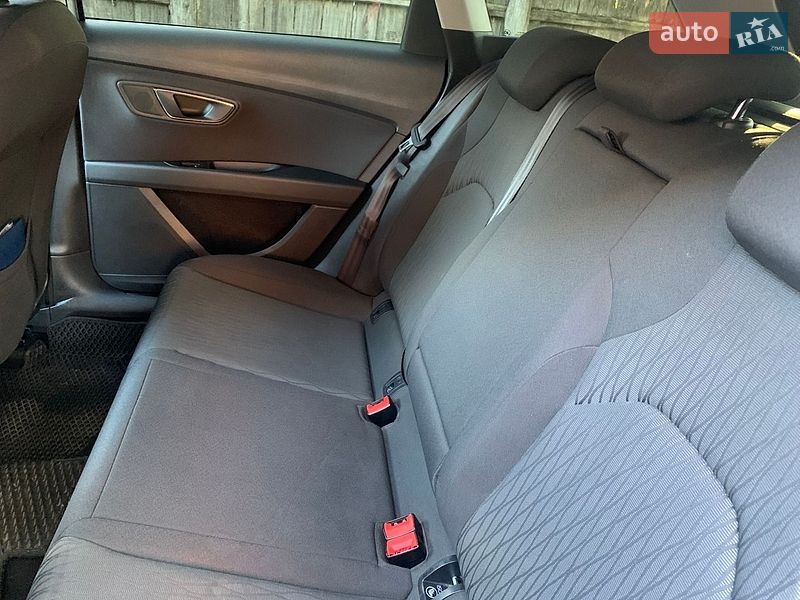 Универсал SEAT Leon 2015 в Киеве