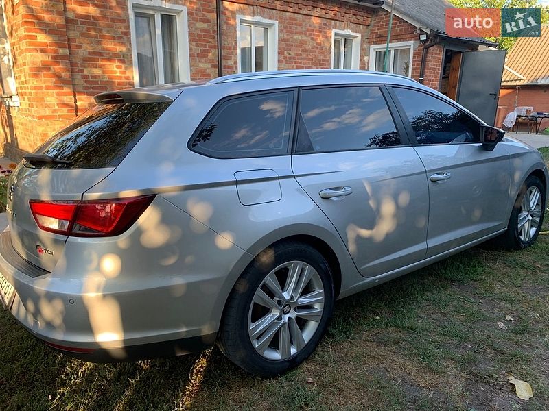 Универсал SEAT Leon 2015 в Киеве