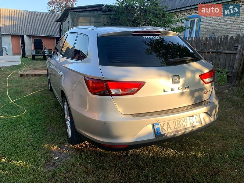 Универсал SEAT Leon 2015 в Киеве