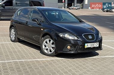 Хэтчбек SEAT Leon 2008 в Киеве
