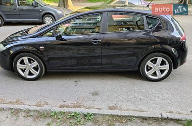Хетчбек SEAT Leon 2008 в Києві