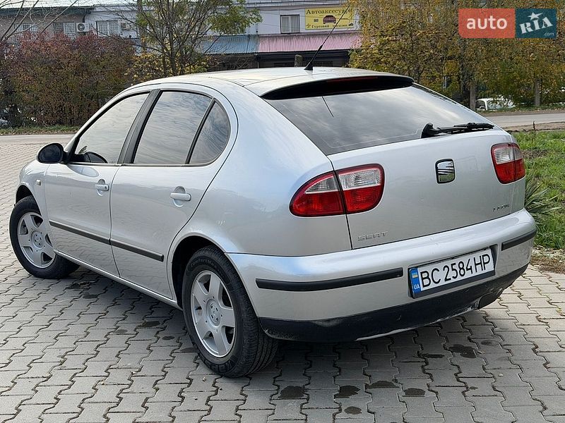 Хэтчбек SEAT Leon 2001 в Черновцах