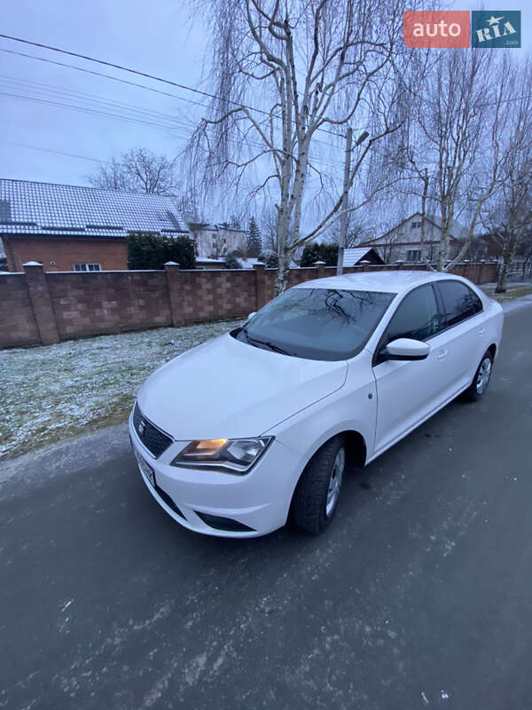 Хетчбек SEAT Toledo