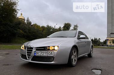 Характеристики Alfa Romeo 159 Седан