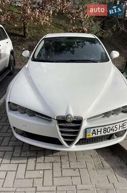 Характеристики Alfa Romeo 159 Седан