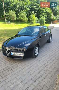 Характеристики Alfa Romeo 159 Седан
