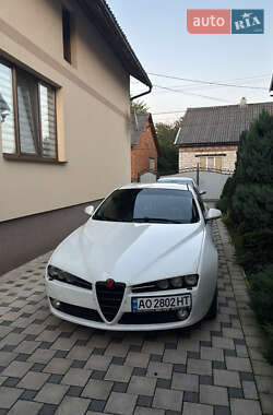Характеристики Alfa Romeo 159 Седан