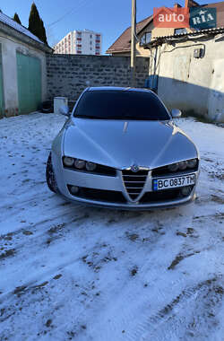 Характеристики Alfa Romeo 159 Седан