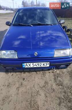 Характеристики Renault 19 Седан