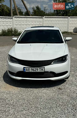 Характеристики Chrysler 200 Седан