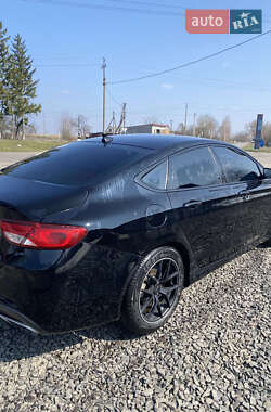 Характеристики Chrysler 200 Седан
